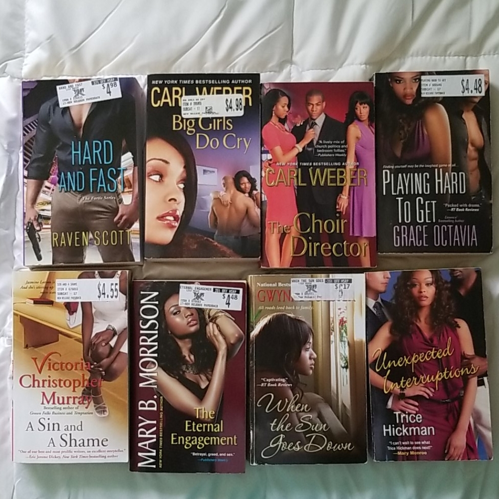 Paperback bundles - Picture 3 of 4